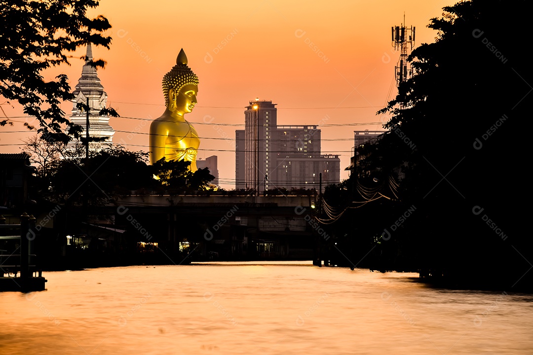 Paisagem do grande Buda na cidade grande estátua de Buda