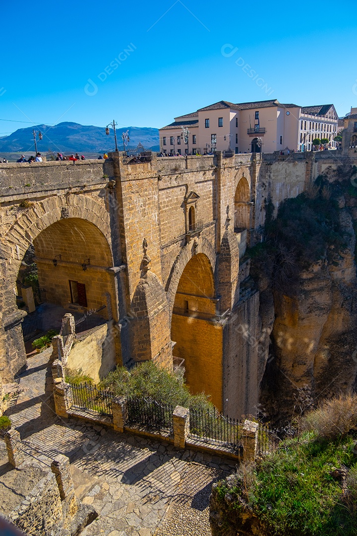 Ponte nova do século 18 em Ronda Sul da Andaluzia