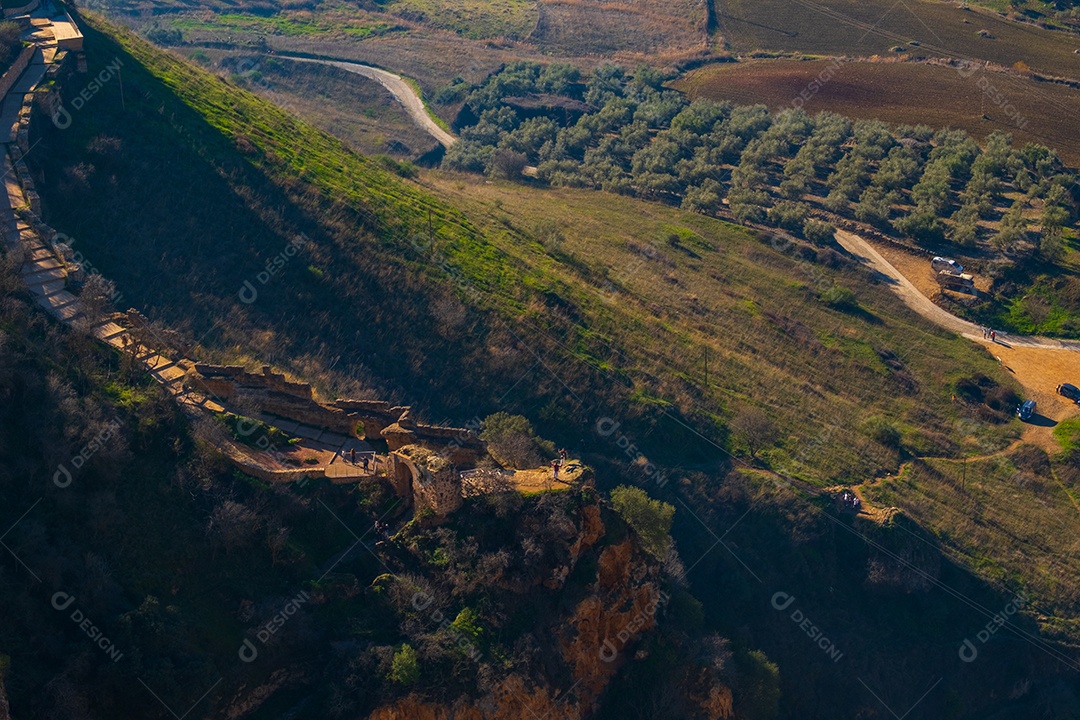Bela vista aérea da zona rural e das montanhas de Ronda