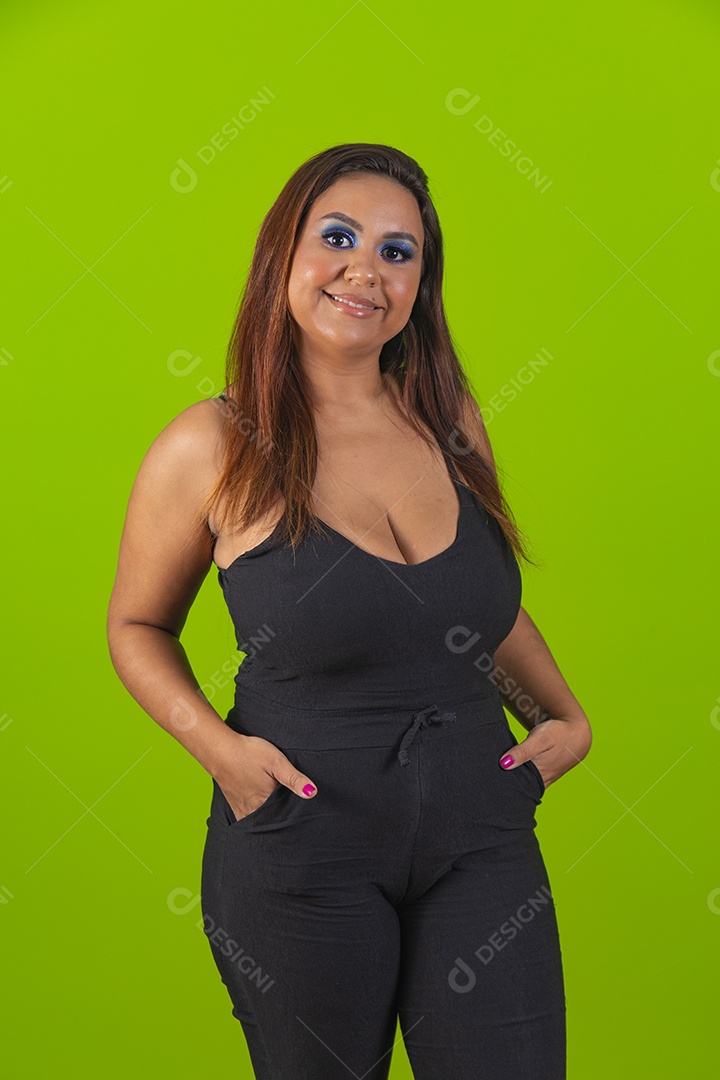 Linda mulher empresaria sobre fundo isolado