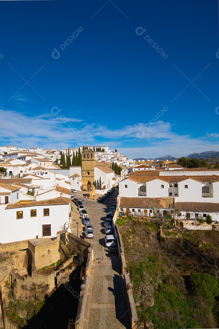 Vista das ruas estreitas de Ronda ao pôr do sol, sul da Andaluzia, Espanha.