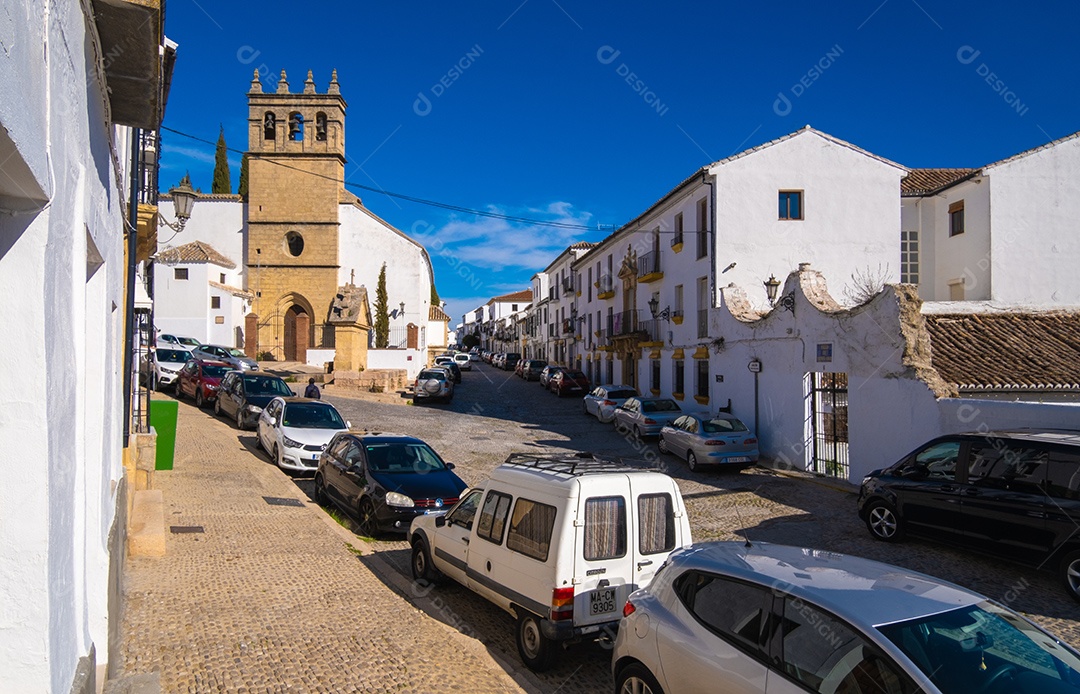Vista das ruas estreitas de Ronda ao pôr do sol, sul da Andaluzia, Espanha.