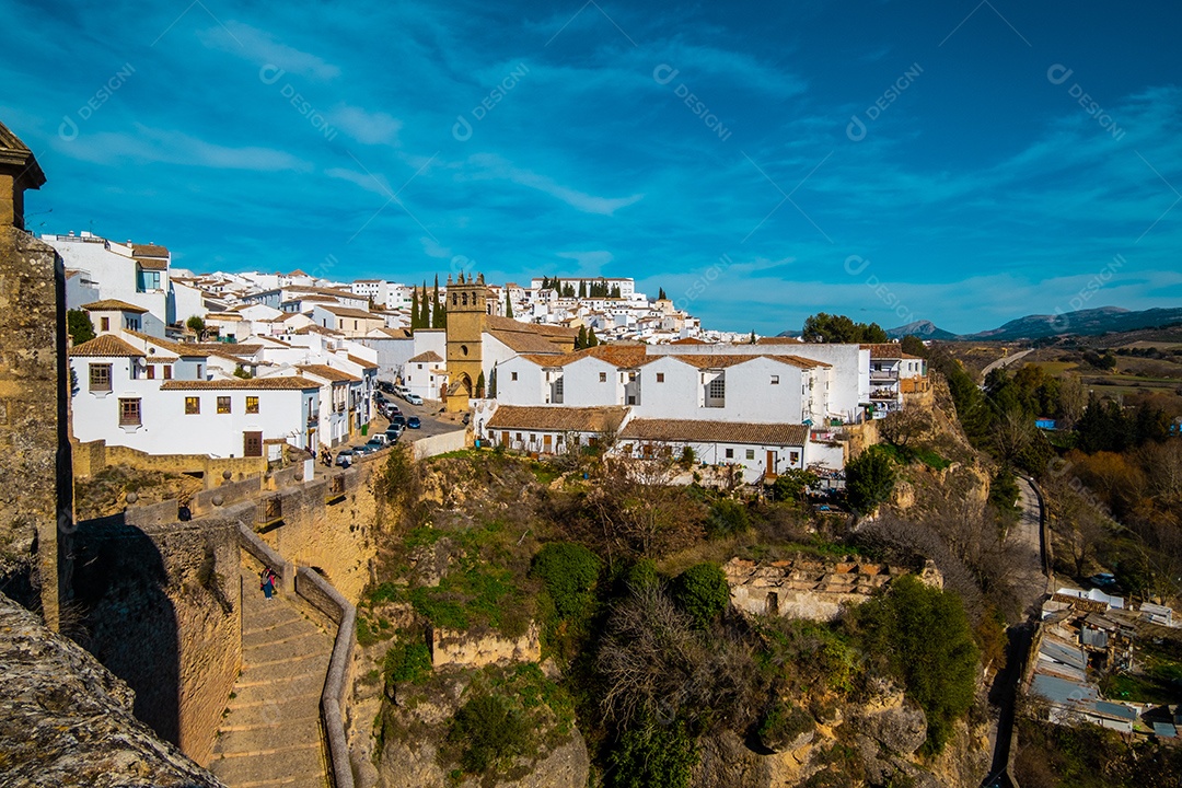 A Ponte Velha (Puente Viejo) e o Desfiladeiro de Ronda (Tajo de Ronda) no rio Guadalevín. Andaluzia, província de Málaga, Espanha.