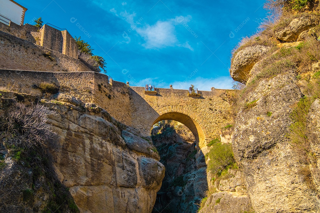 A Ponte Velha (Puente Viejo) e o Desfiladeiro de Ronda (Tajo de Ronda) no rio Guadalevín. Andaluzia, província de Málaga, Espanha.