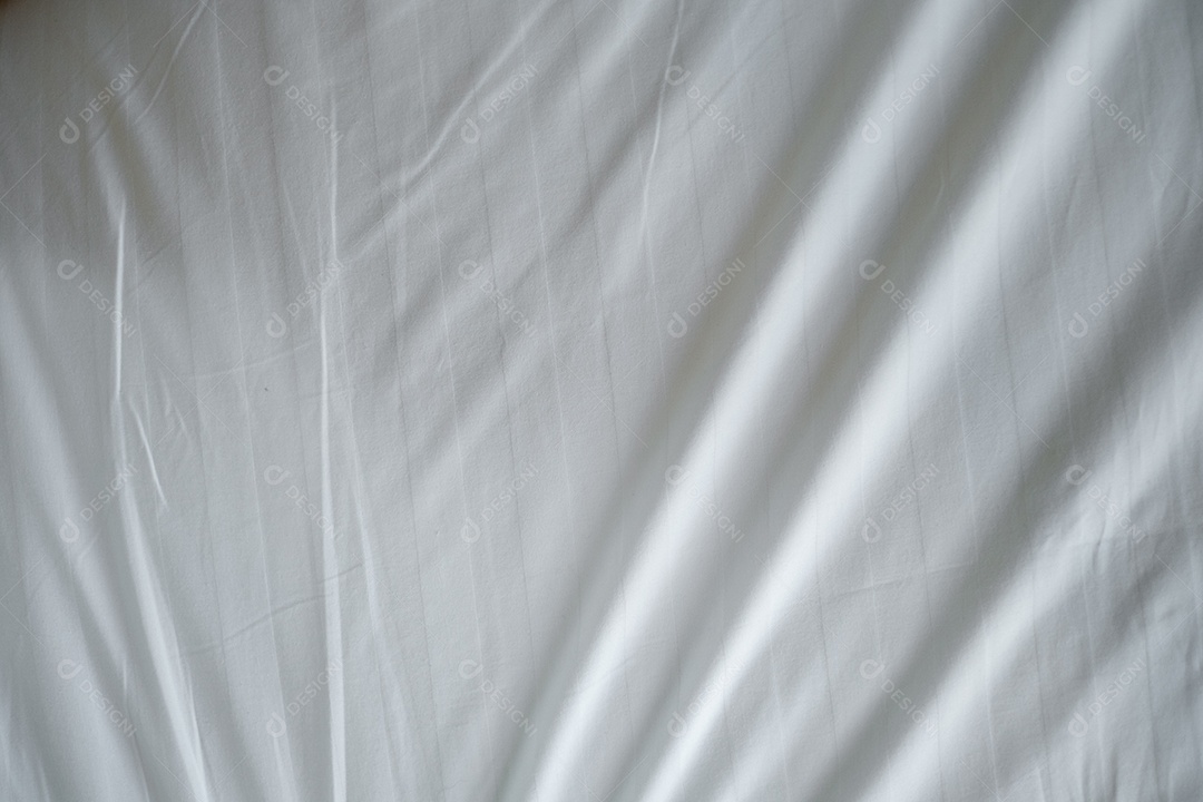 Textura gradiente de linho branco estilo de curva turva de tecido de luxo abstrato, roupa de cama enrugada e sombras cinza escuras, plano de fundo