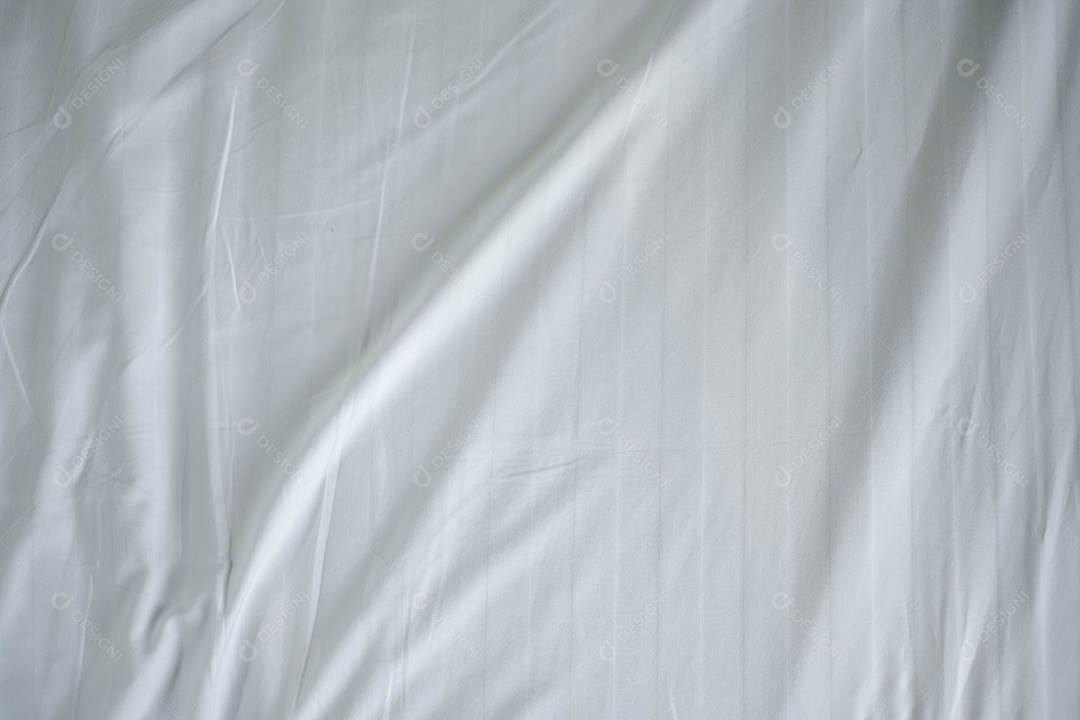 Textura gradiente de linho branco estilo de curva turva de tecido de luxo abstrato, roupa de cama enrugada e sombras cinza escuras, plano de fundo