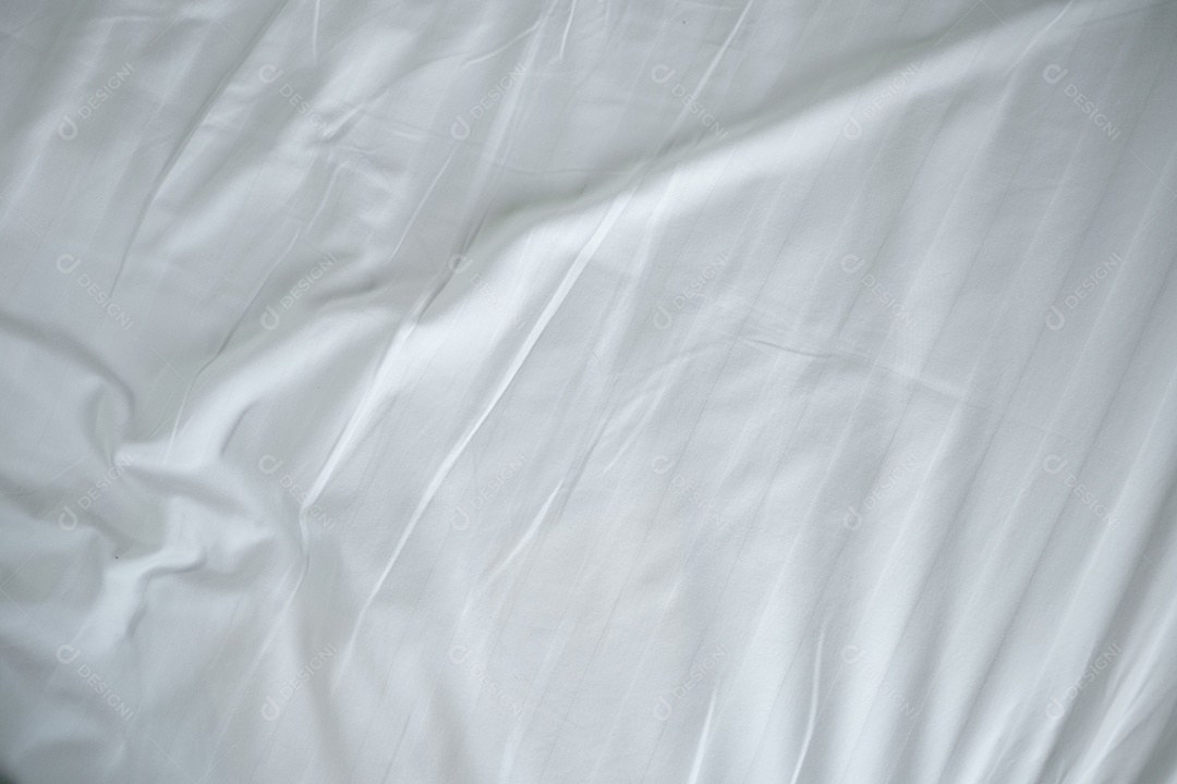 Textura gradiente de linho branco estilo de curva turva de tecido de luxo abstrato, roupa de cama enrugada e sombras cinza escuras, plano de fundo