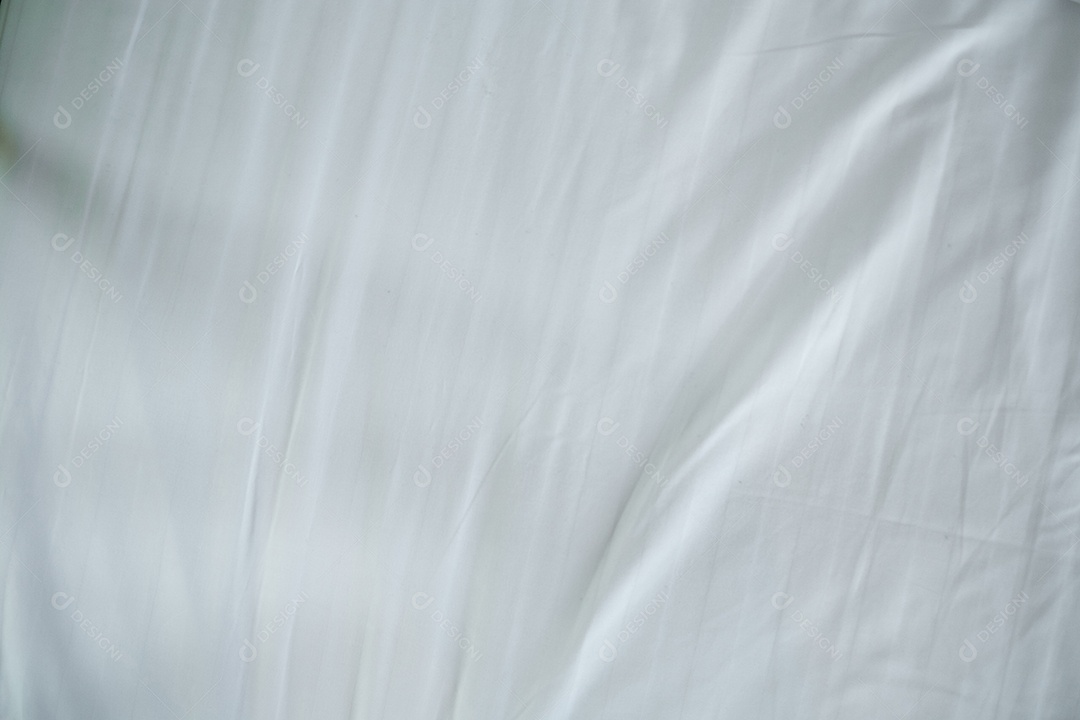 Textura gradiente de linho branco estilo de curva turva de tecido de luxo abstrato, roupa de cama enrugada e sombras cinza escuras, plano de fundo