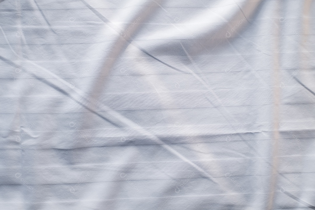 Textura gradiente de linho branco estilo de curva turva de tecido de luxo abstrato, roupa de cama enrugada e sombras cinza escuras, plano de fundo