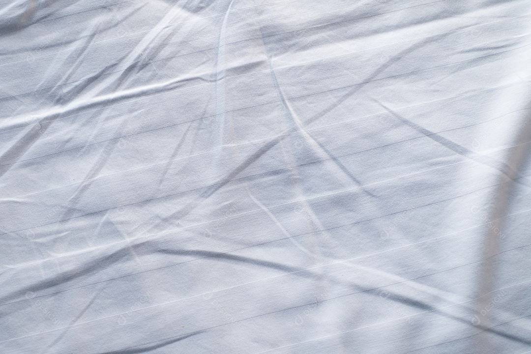 Textura gradiente de linho branco estilo de curva turva de tecido de luxo abstrato, roupa de cama enrugada e sombras cinza escuras, plano de fundo