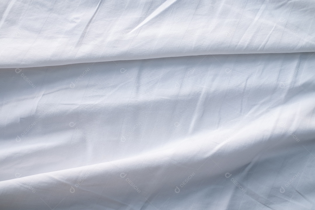 Textura gradiente de linho branco estilo de curva turva de tecido de luxo abstrato, roupa de cama enrugada e sombras cinza escuras, plano de fundo