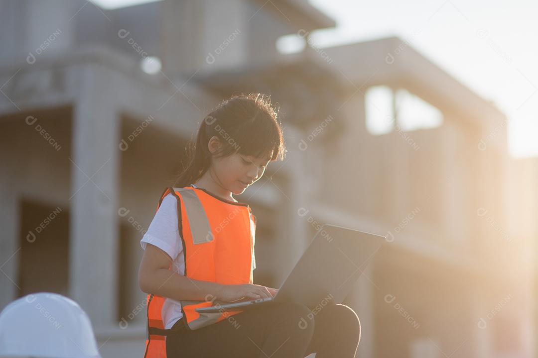 Menina asiática futuros engenheiros