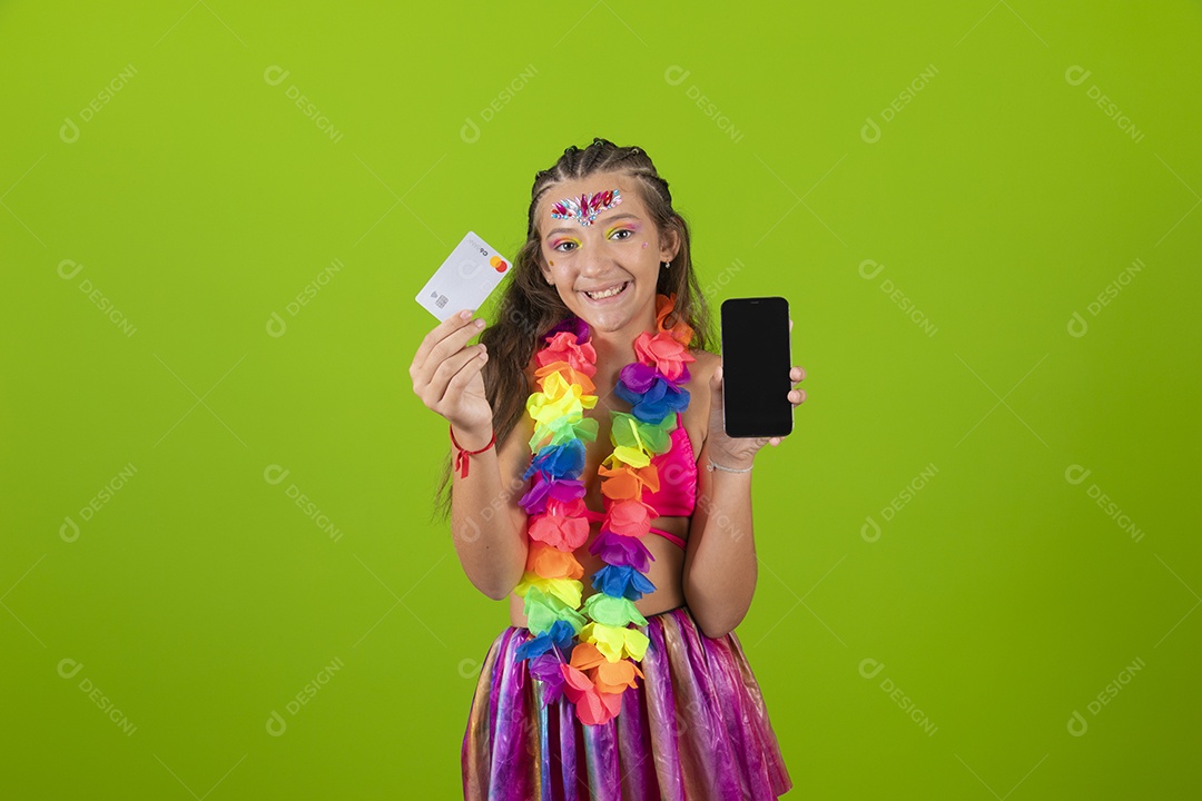 Linda menina jovem garota usando fantasia de carnaval