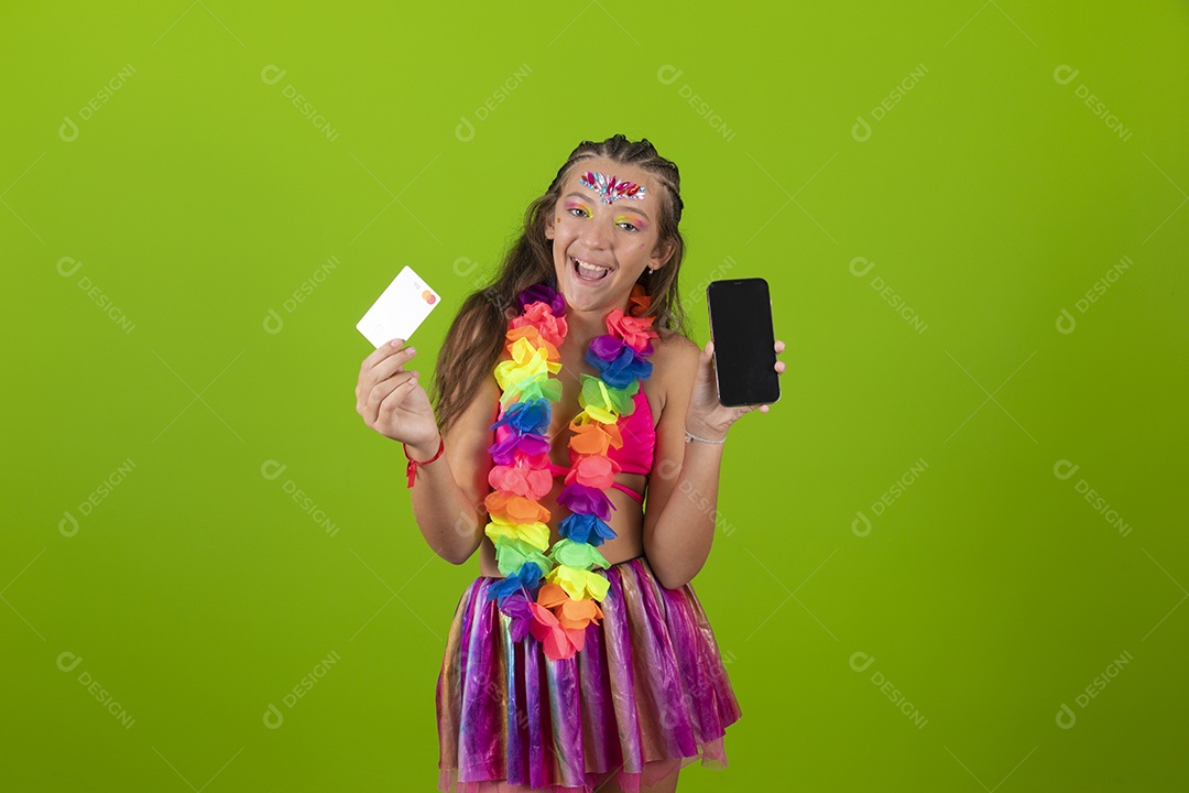 Linda menina jovem garota usando fantasia de carnaval