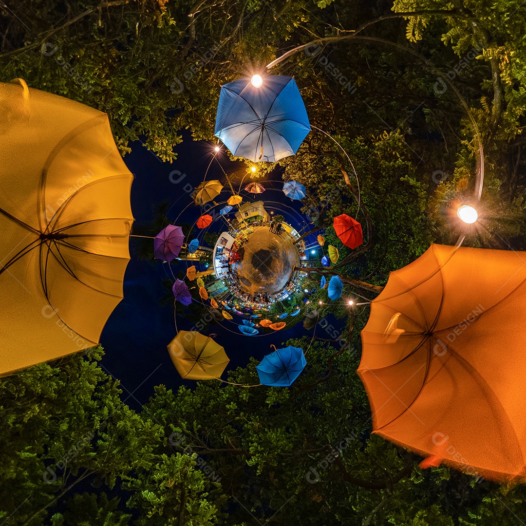 Bariri, São Paulo, Brasil - 20 de novembro de 2021 - evento na praça