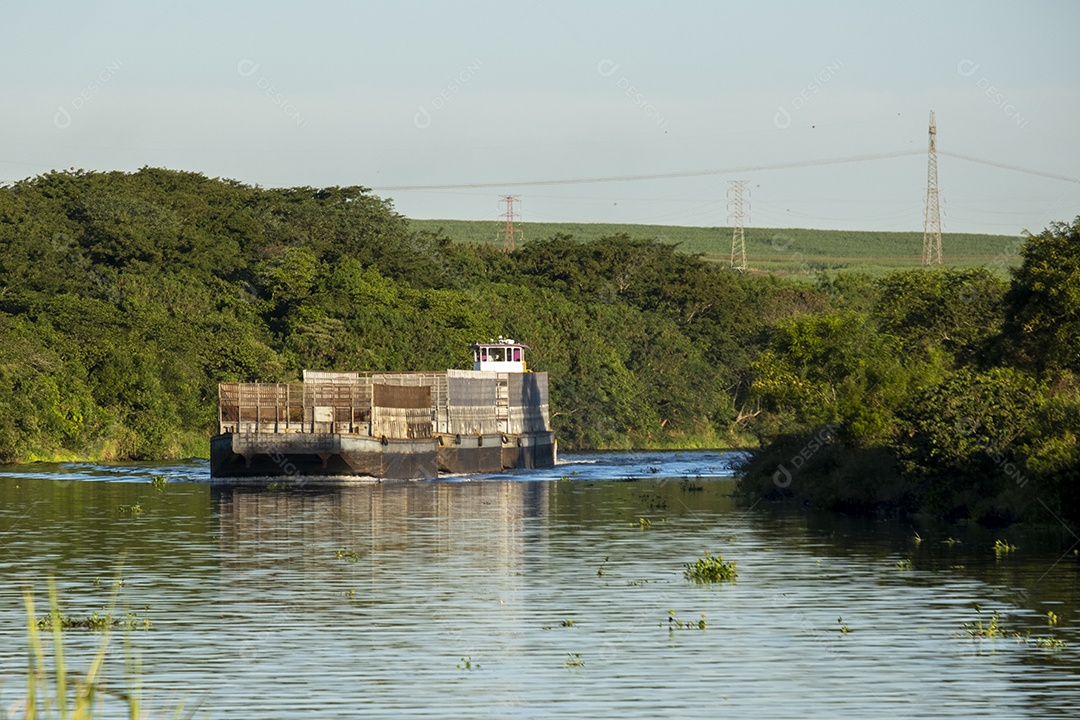 barcaça vazia rio abaixo - Hidrovia Tietê-Paraná
