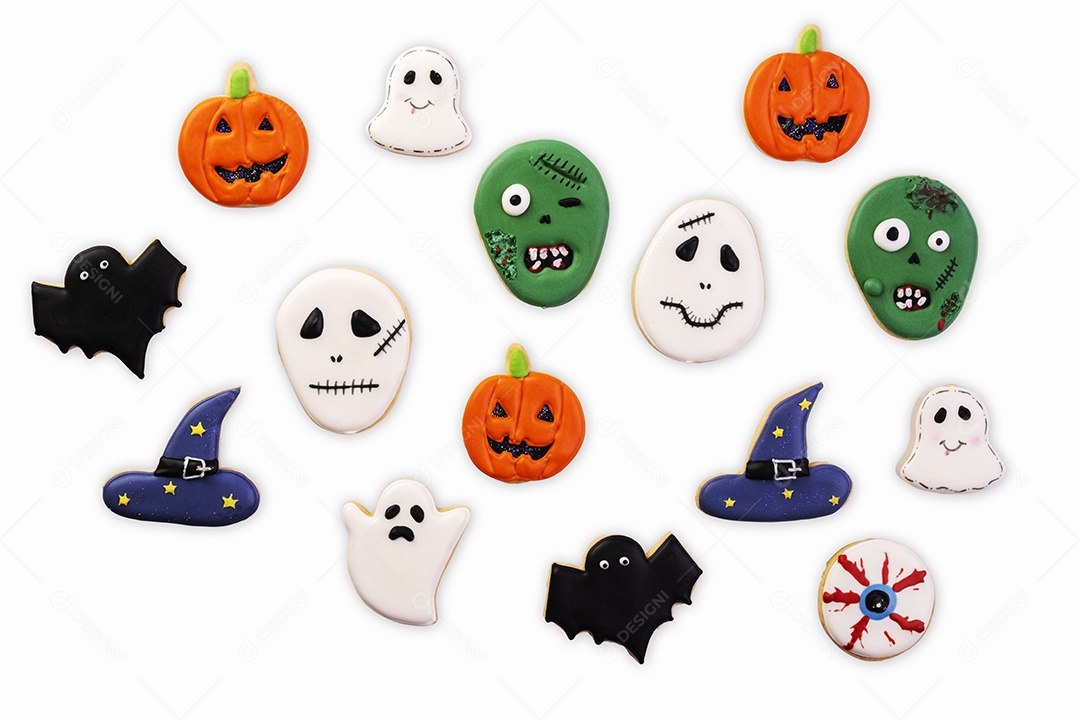 Biscoitos variados de halloween em fundo branco