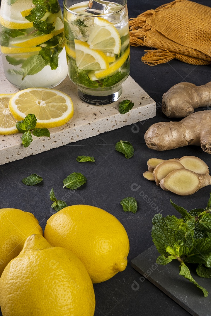 Suco de Limão Siciliano com Gengibre e Hortelã - Água Saborizada