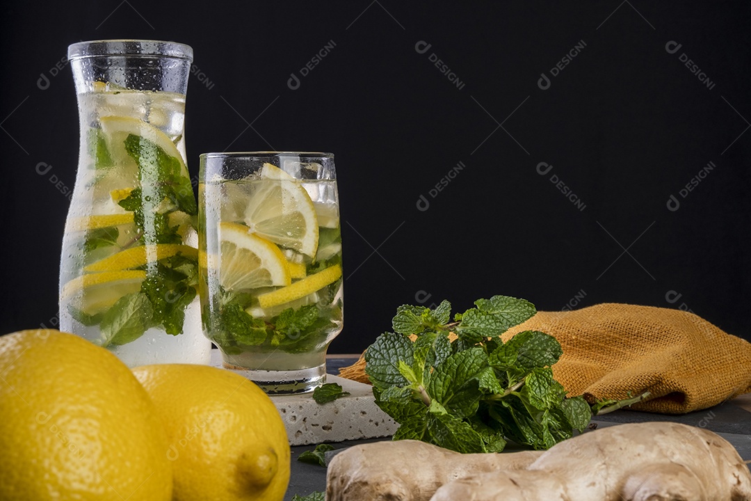 Suco de Limão Siciliano com Gengibre e Hortelã - Água Saborizada