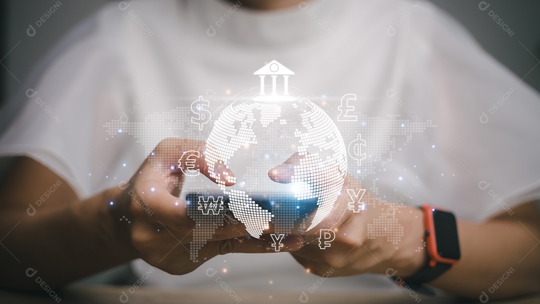 As mulheres usam telefones celulares e laptops para transferências de dinheiro e câmbio entre países do mundo. conceito de pagamento interbancário bancário online.