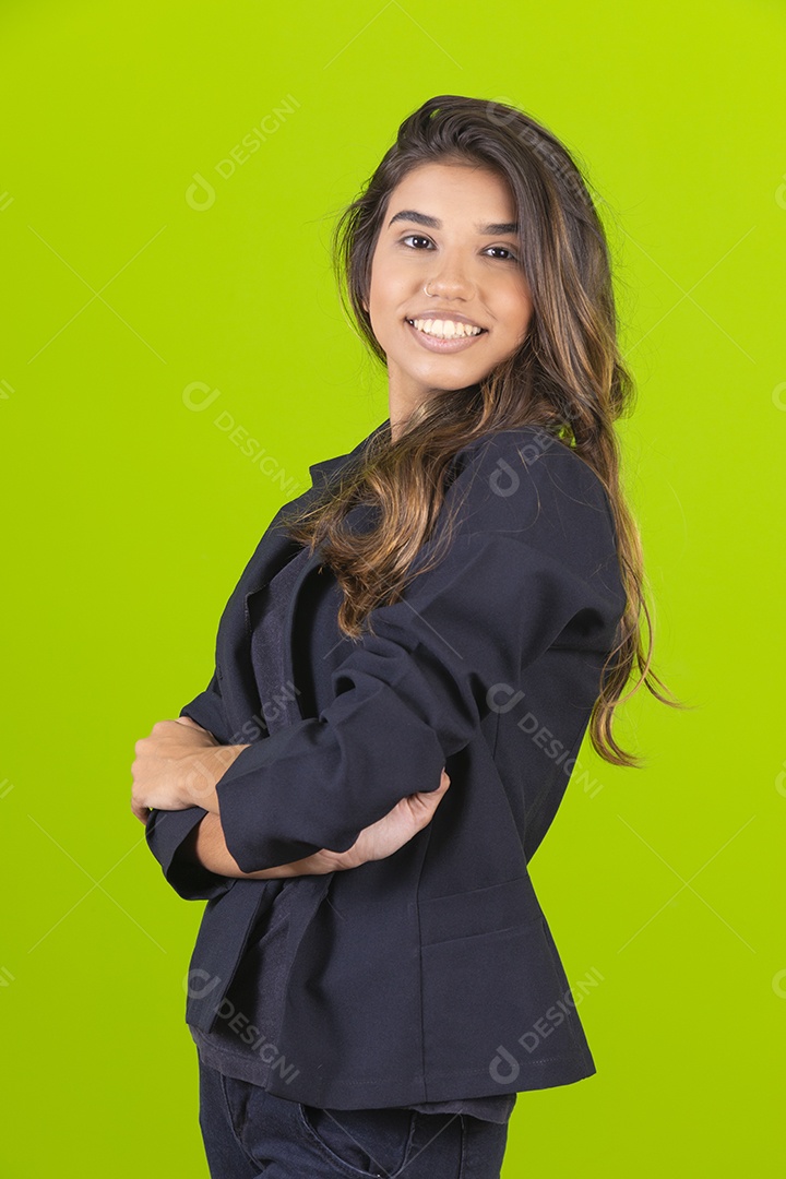 Linda mulher jovem garota empresária sobre fundo isolado