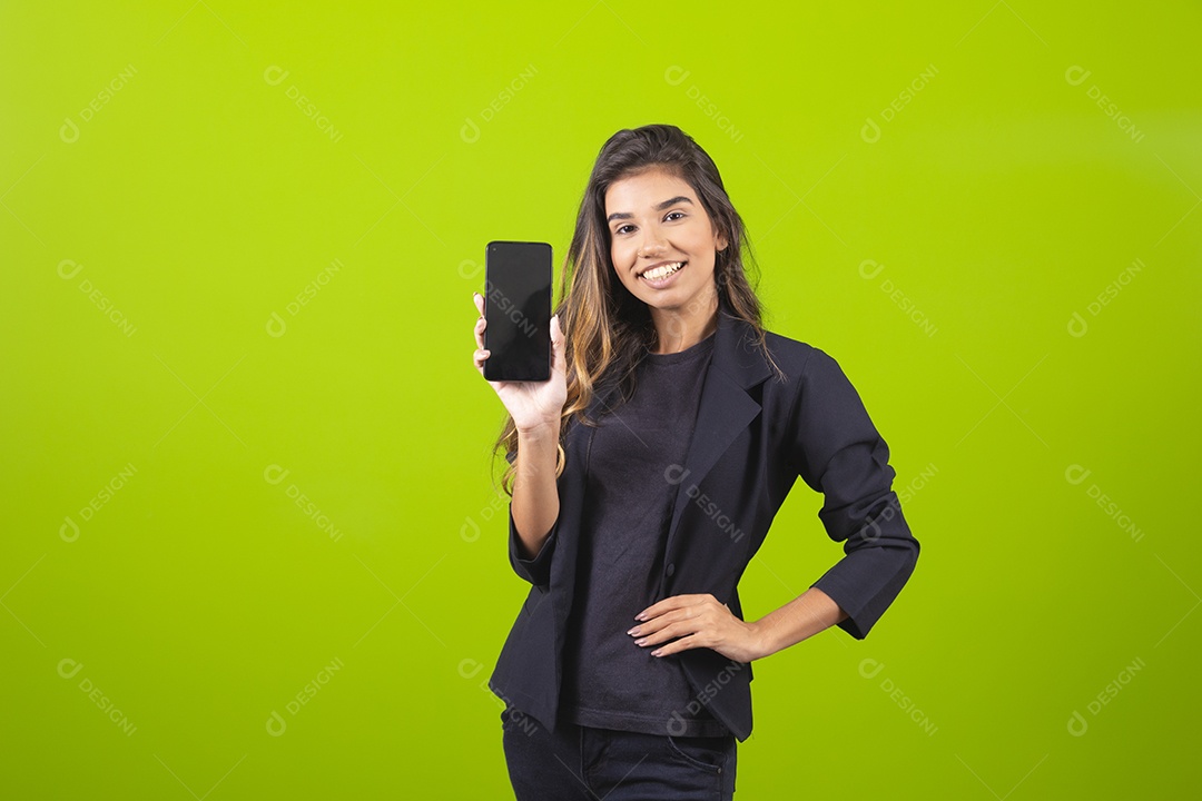 Linda mulher jovem garota empresária sobre fundo isolado