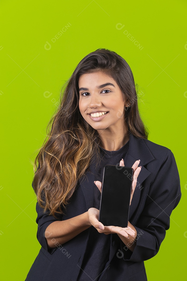 Linda mulher jovem garota empresária sobre fundo isolado