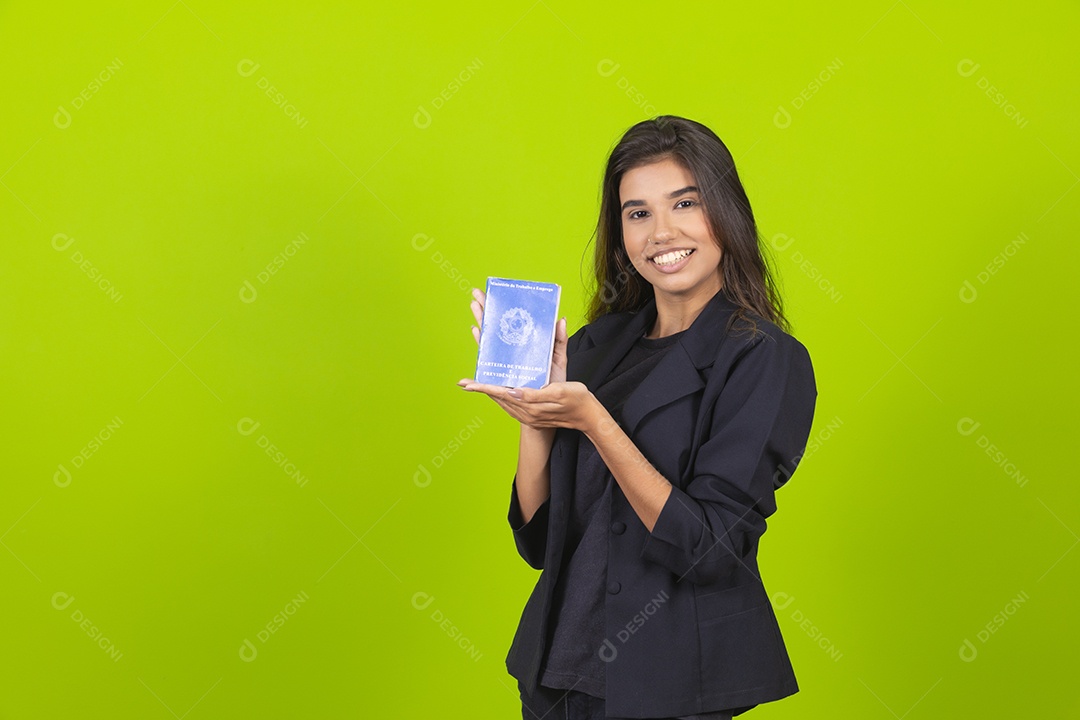 Linda mulher jovem garota empresária sobre fundo isolado