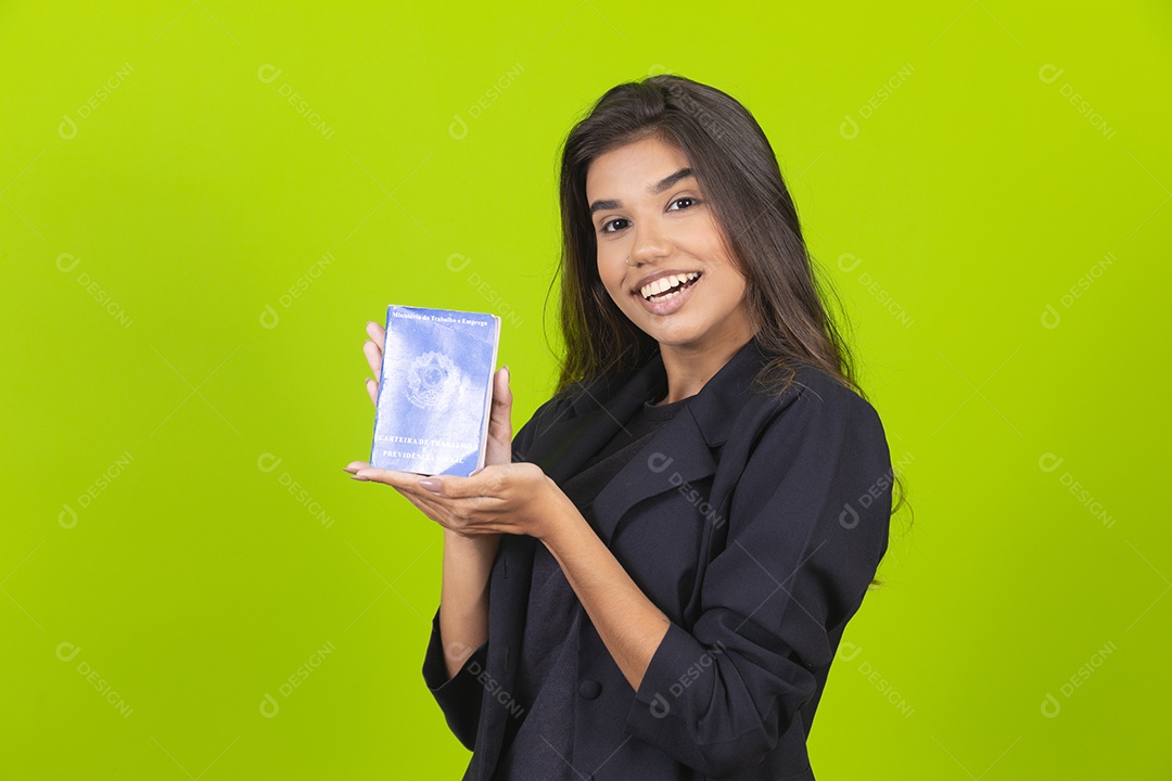 Linda mulher jovem garota empresária sobre fundo isolado