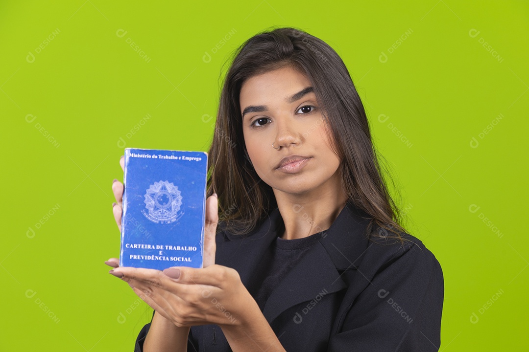 Linda mulher jovem garota empresária sobre fundo isolado