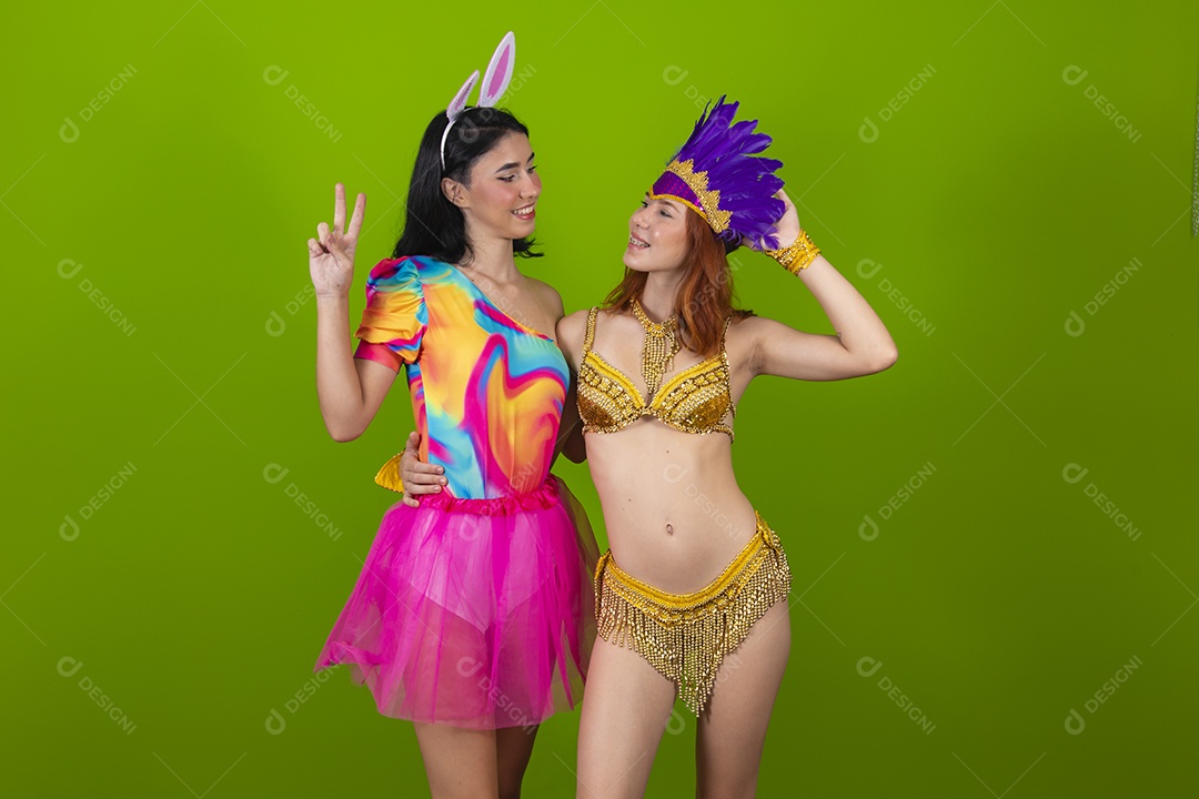 Lindas mulheres jovens garotas cabelo sobre fundo isolado