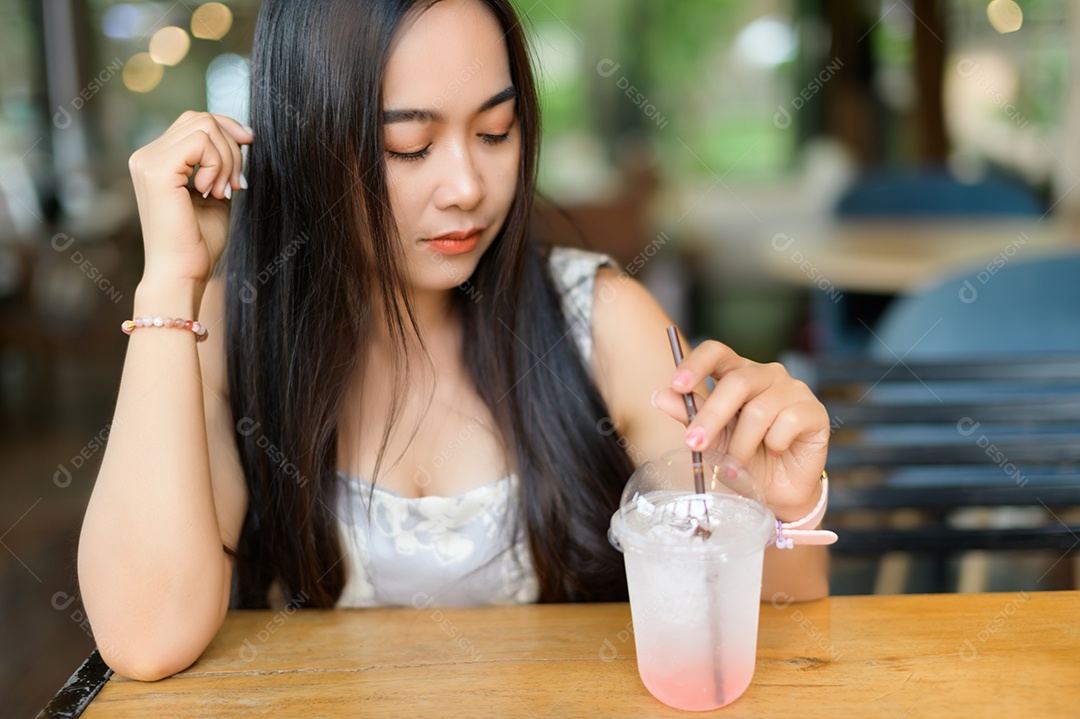 Mês da História da Mulher café de viagem do Dia da Mulher