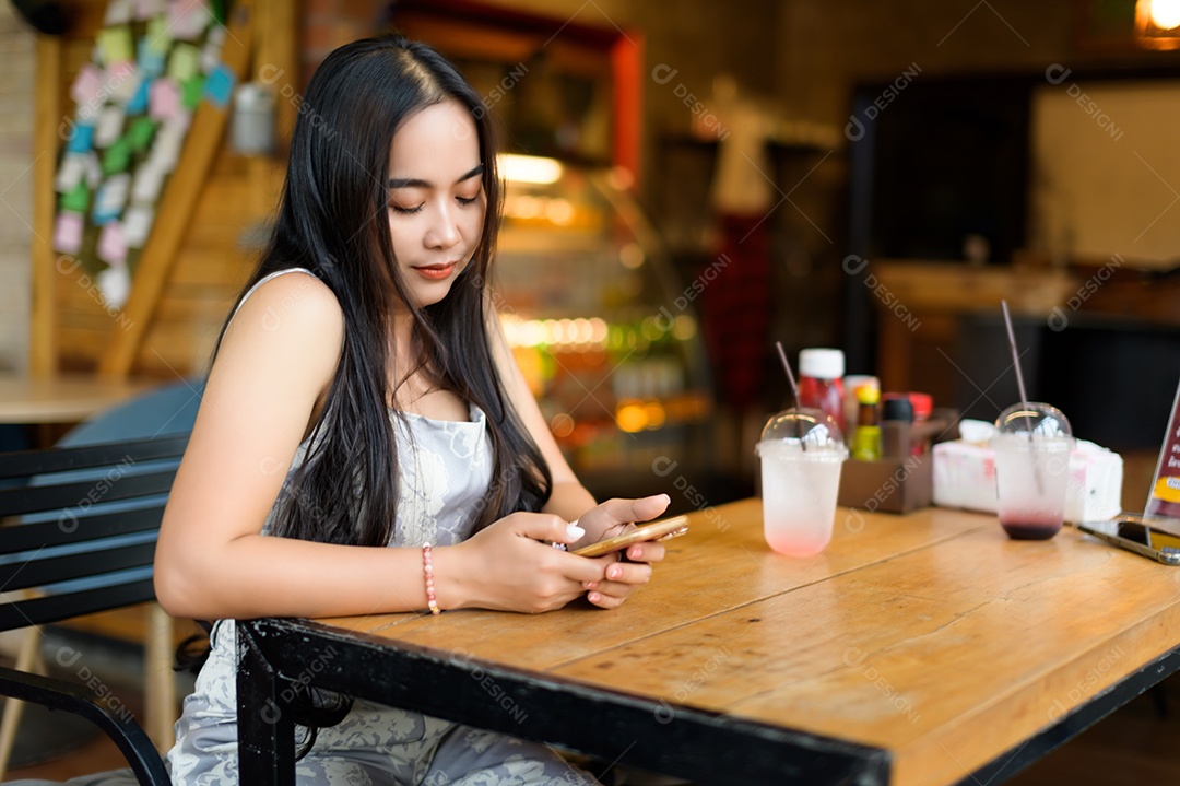 Mês da História da Mulher café de viagem do Dia da Mulher