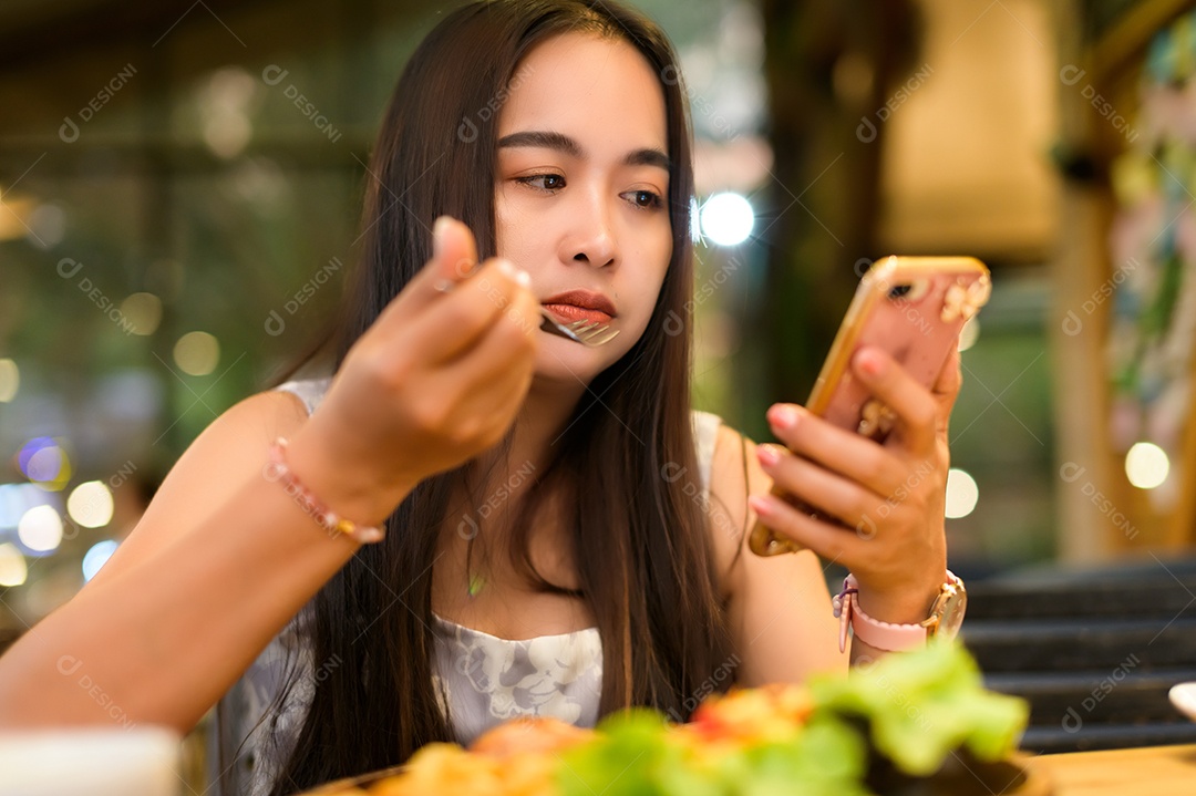 Mês da História da Mulher café de viagem do Dia da Mulher