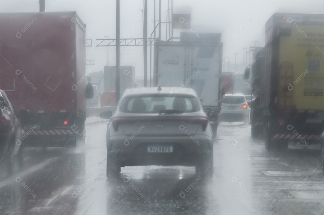 Dia chuvoso no centro de São Paulo.