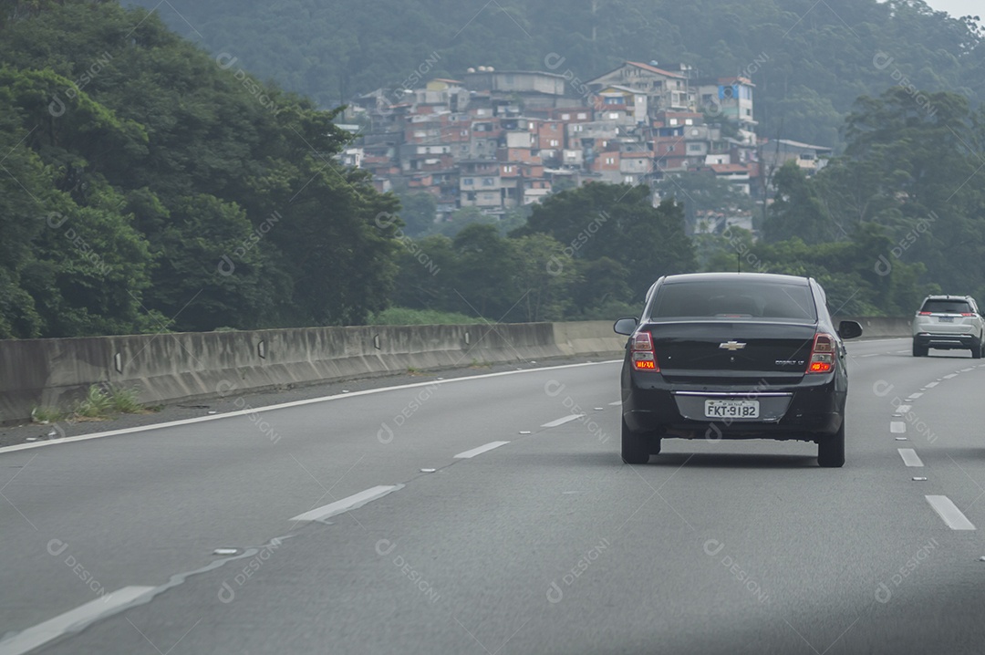 Principal rodovia de acesso à cidade..
