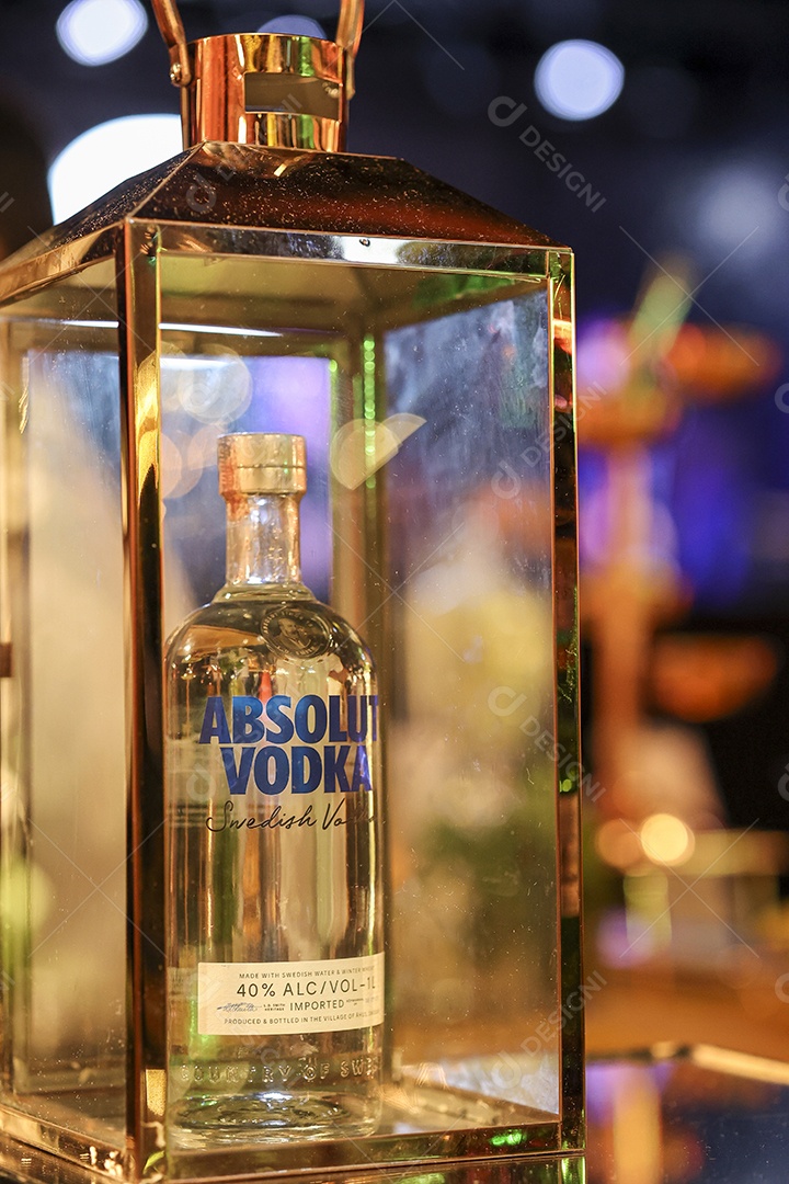 Garrafa de bebida alcoólica