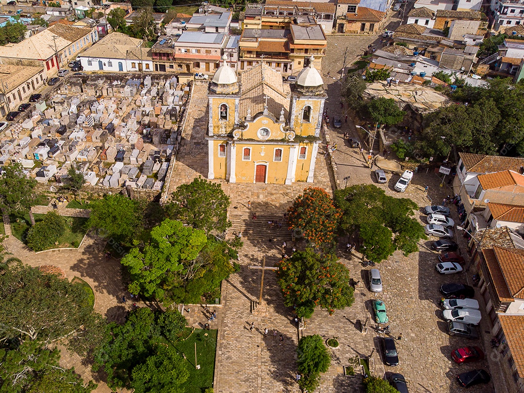 Vista aérea de uma igreja