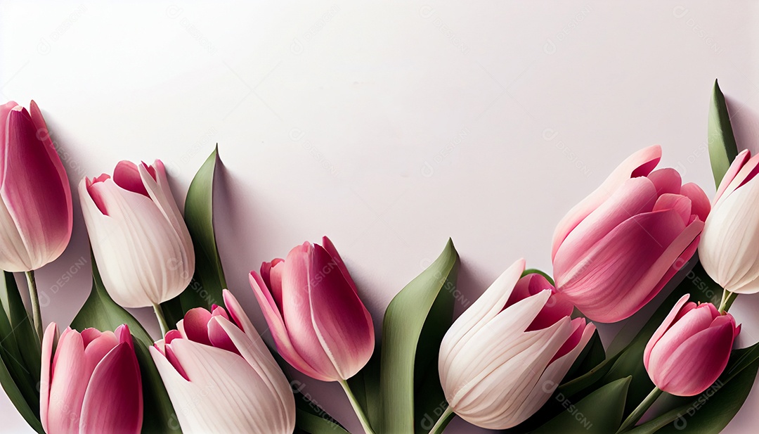 Moldura branca com flores rosas