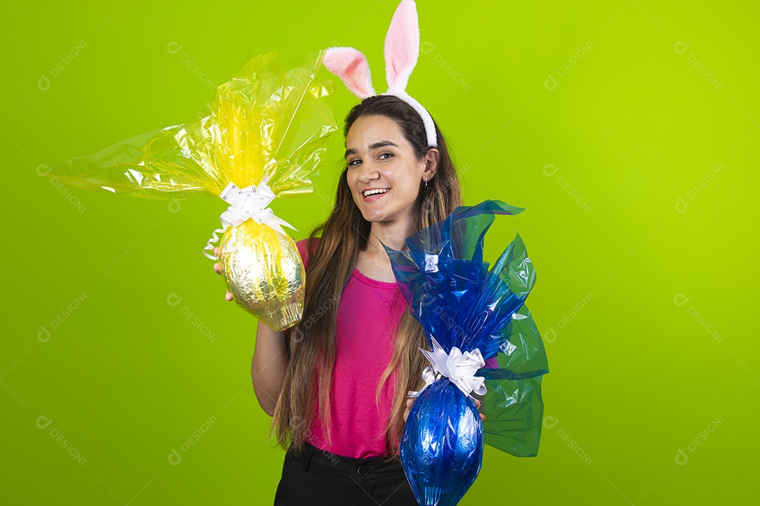 Linda menina garota usando fantasia de coelho Conceito Feliz Páscoa