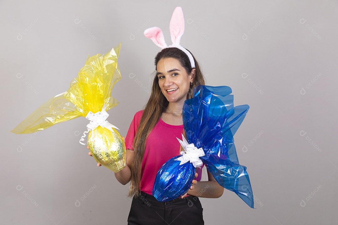 Linda menina garota usando fantasia de coelho Conceito Feliz Páscoa