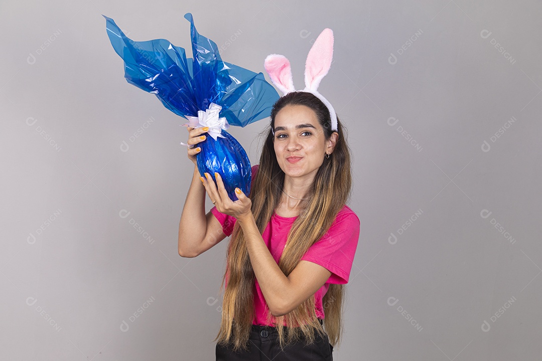 Linda menina garota usando fantasia de coelho Conceito Feliz Páscoa
