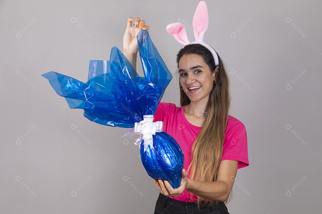 Linda menina garota usando fantasia de coelho Conceito Feliz Páscoa