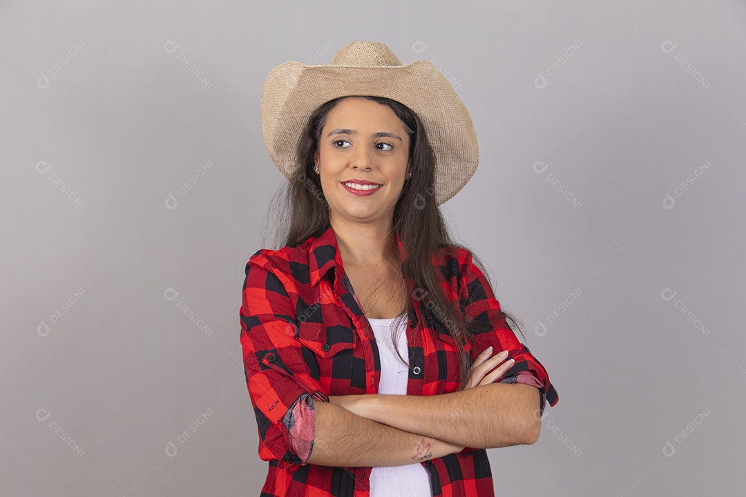 Linda mulher jovem agropecuarista sobre fundo isolado