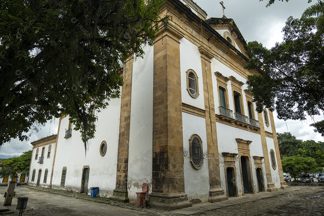 Ruas e casas do centro histórico de Paraty, Rio de Janeiro, Brasil. Paraty é cidade colonial tombada pela Unesco.