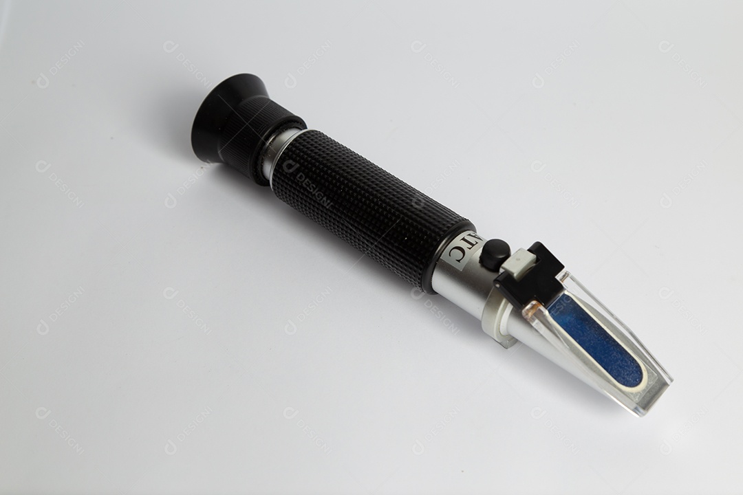 Medidor refratômetro ATC .