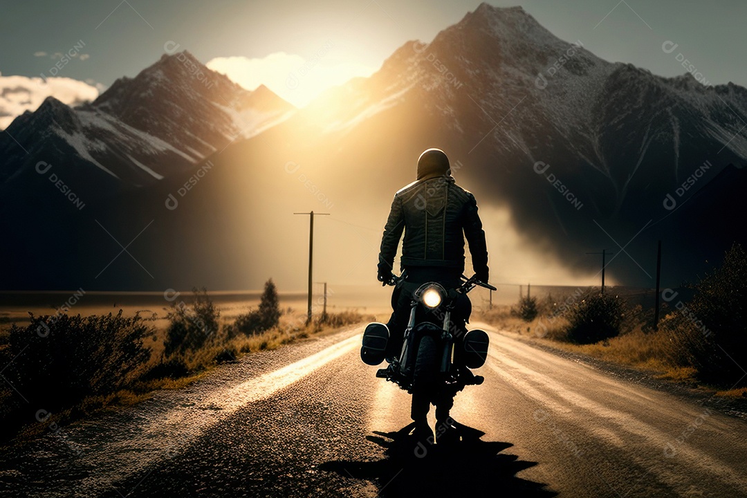 Motoqueiro viajando de motocicleta.