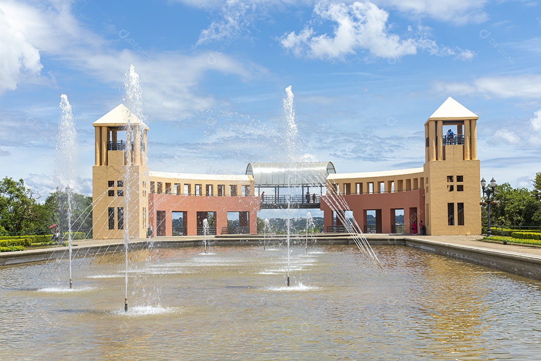 Linda edifício grande lugar turístico