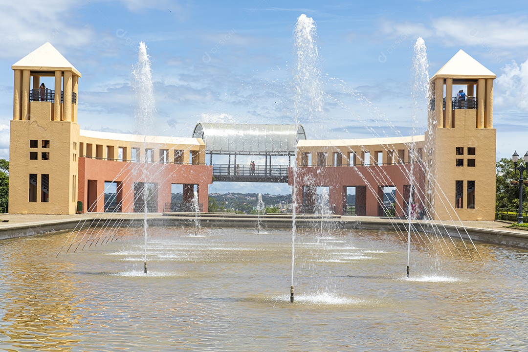 Linda edifício grande lugar turístico