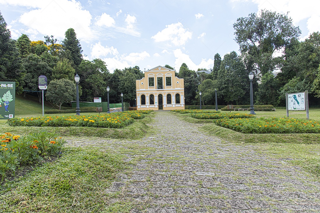 Linda edifício grande lugar turístico